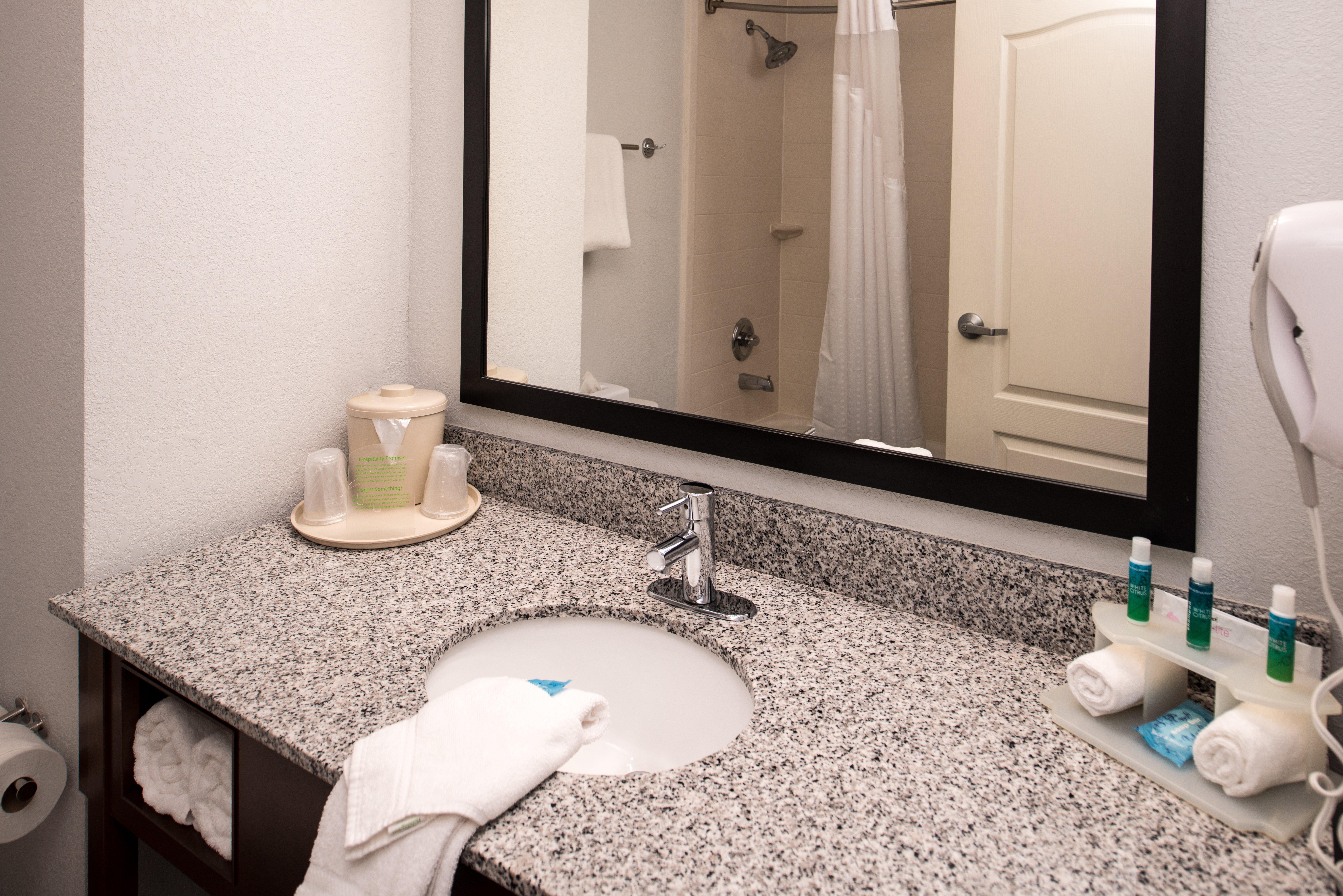 Holiday Inn Express & Suites Alamogordo Highway 54/70 By Ihg Exterior photo